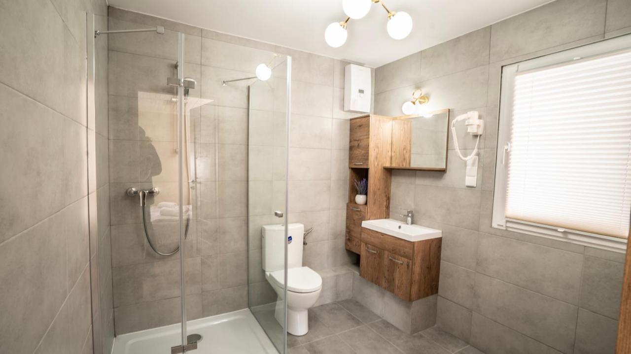 Zatoka Kal Hotel Węgorzewo Eksteriør billede